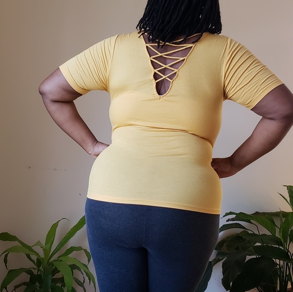 Yellow Plus Size Ribbed top - Picture 4 of 5